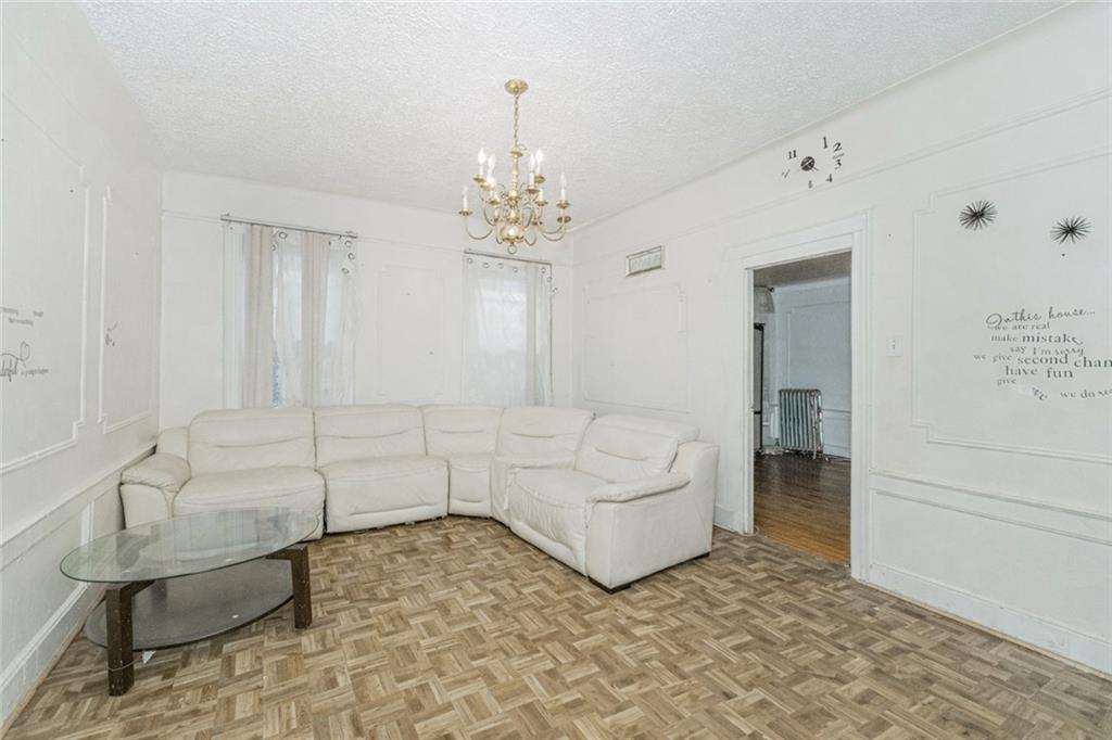 1558 Brooklyn Avenue Property Photo 2