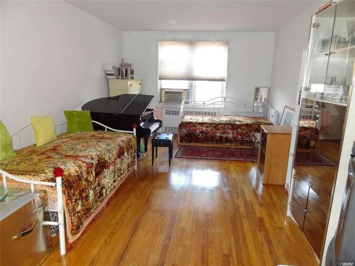 150-30 71 Avenue 6c Property Photo 6