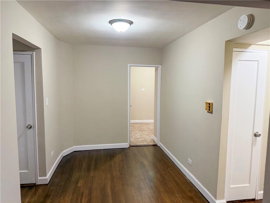 711 Montauk Court 2e Property Photo 4