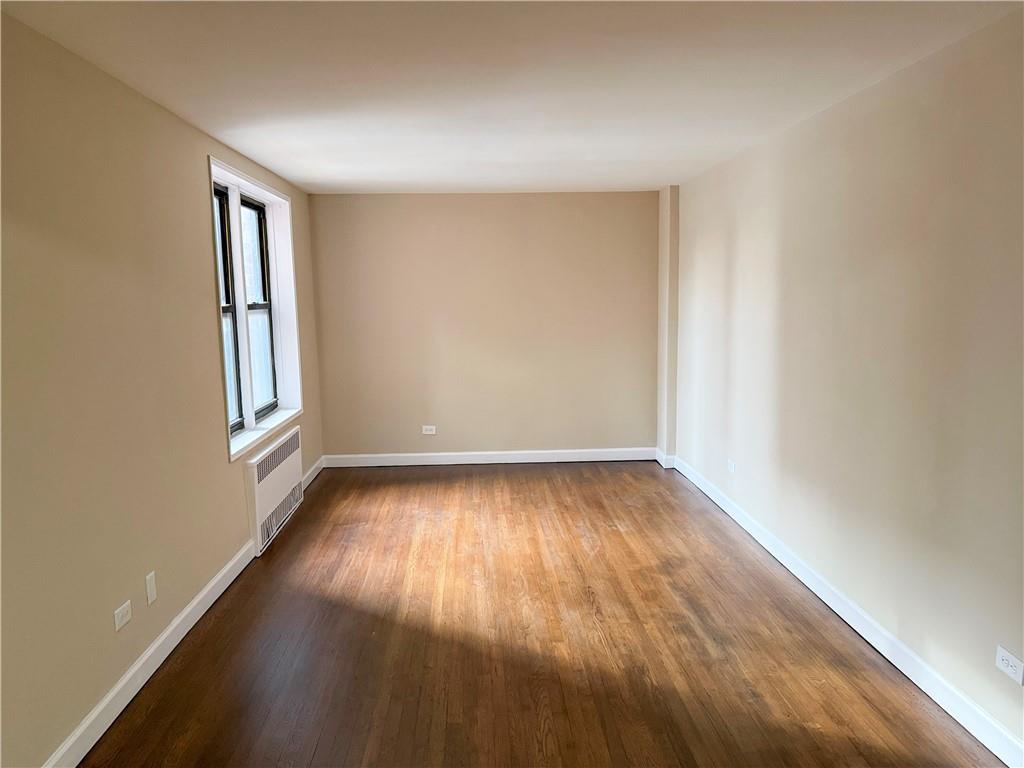711 Montauk Court 2e Property Photo 6