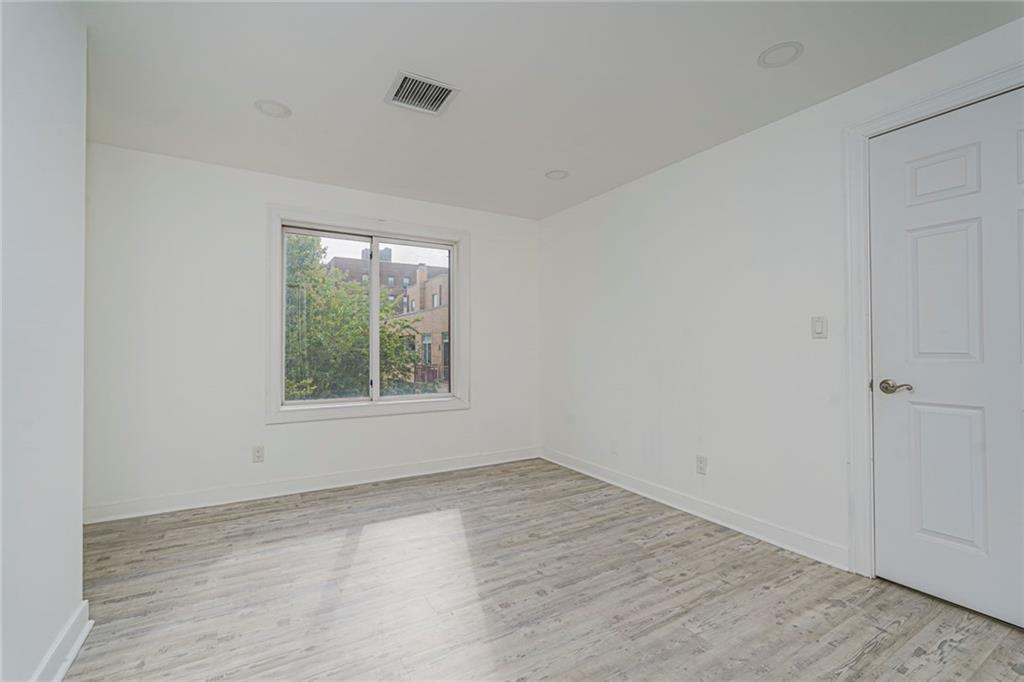 3165 Emmons Avenue 3i Property Photo 16