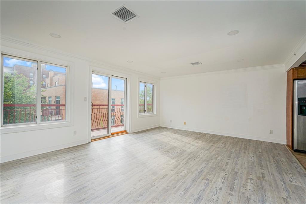 3165 Emmons Avenue 3i Property Photo 18