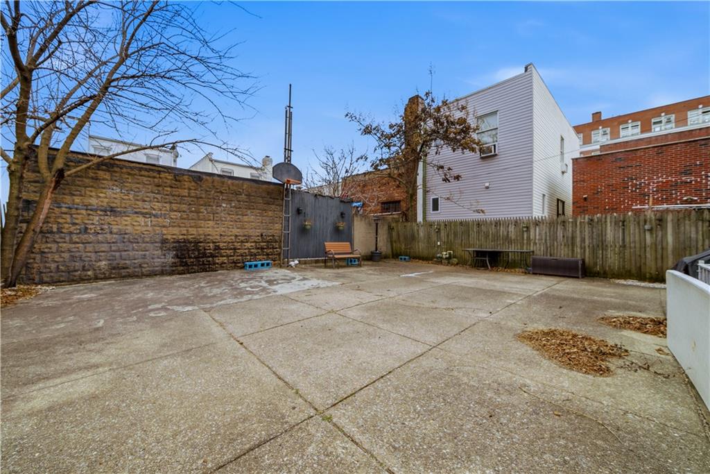 2369 West Street Property Photo 20