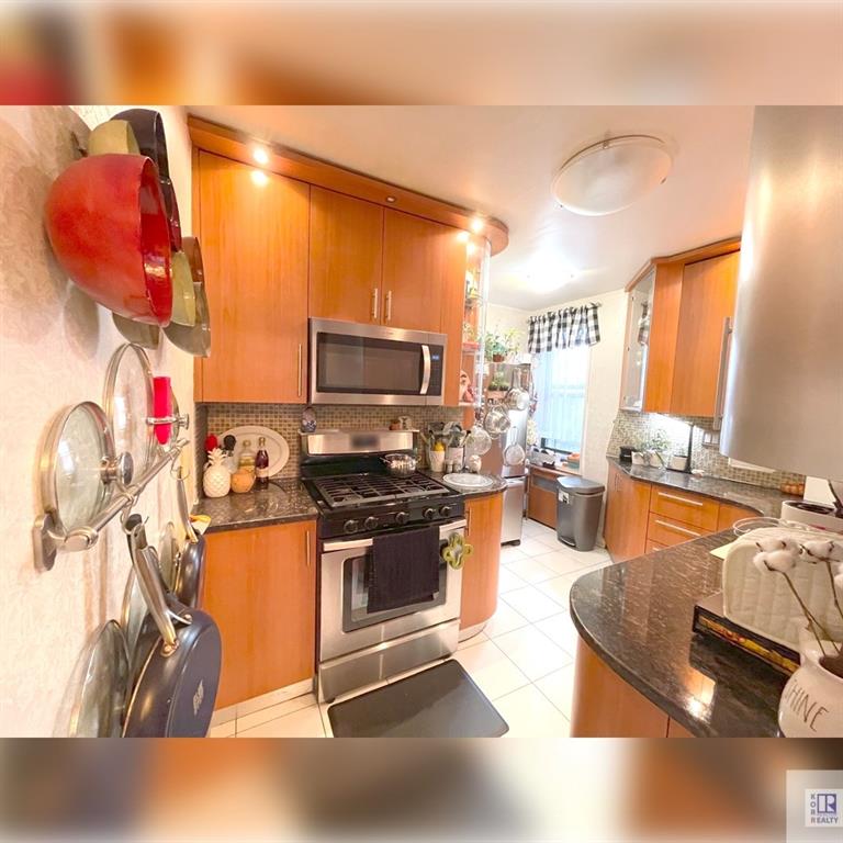 3021 Avenue Z 2h Property Photo 6
