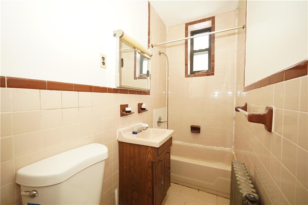 6031 67th Avenue Property Photo 6