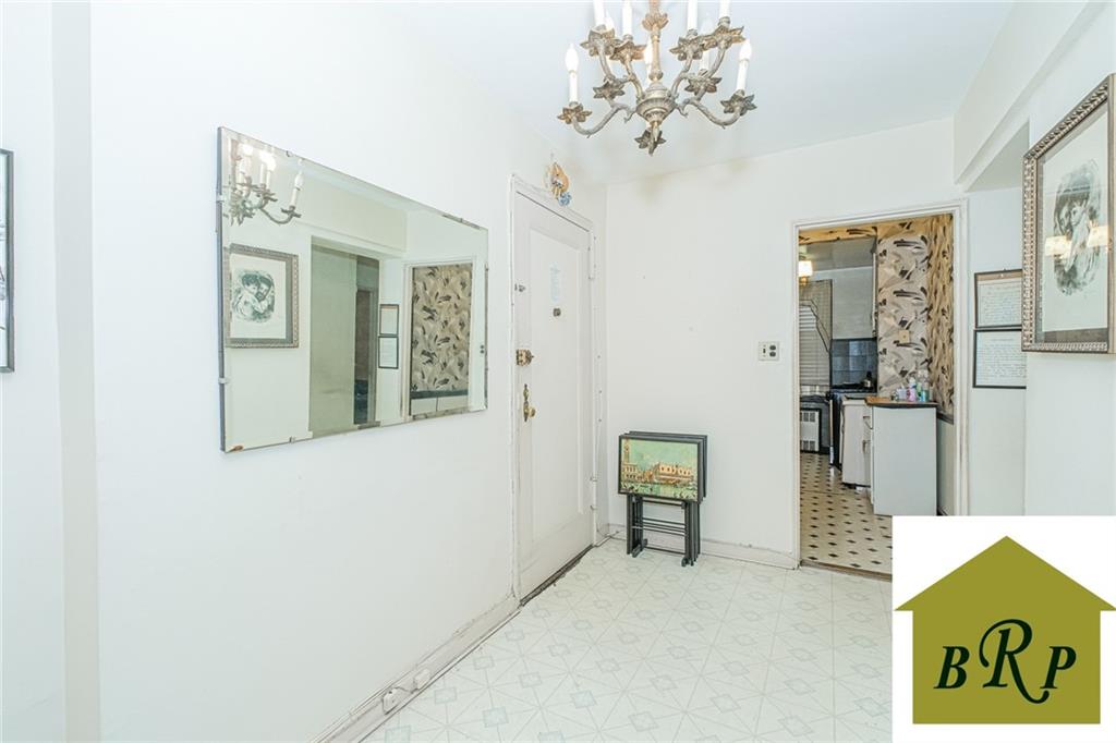 2271 Knapp Street 2a Property Photo 10