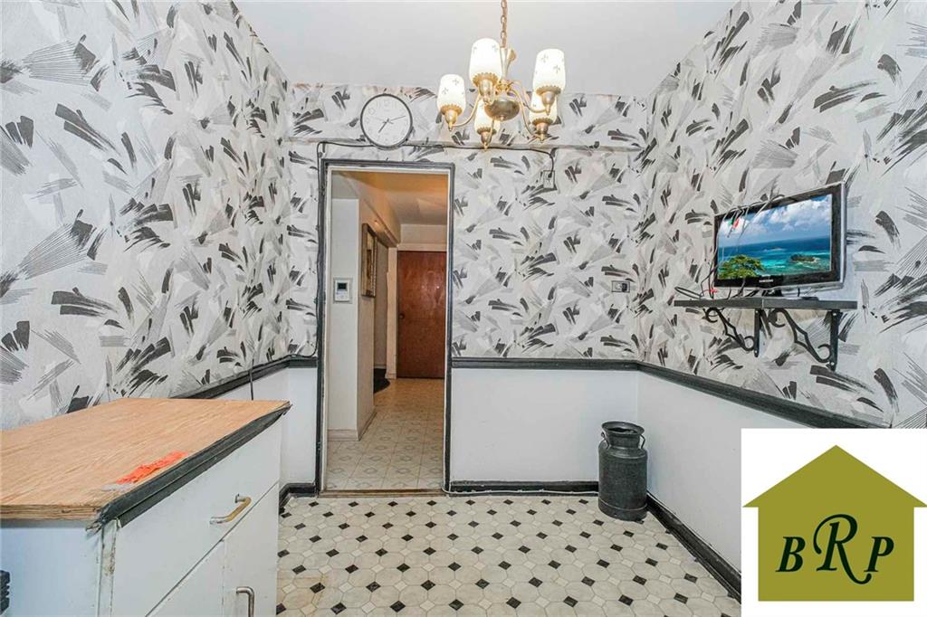 2271 Knapp Street 2a Property Photo 14