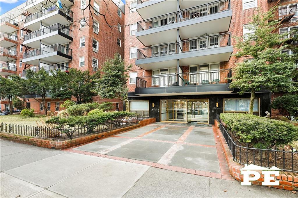 770 Ocean Pkwy 6J Property Photo 1
