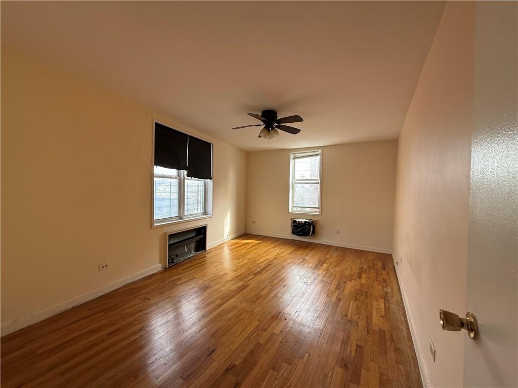 1200 Gravesend Neck Road 4e Property Photo 5