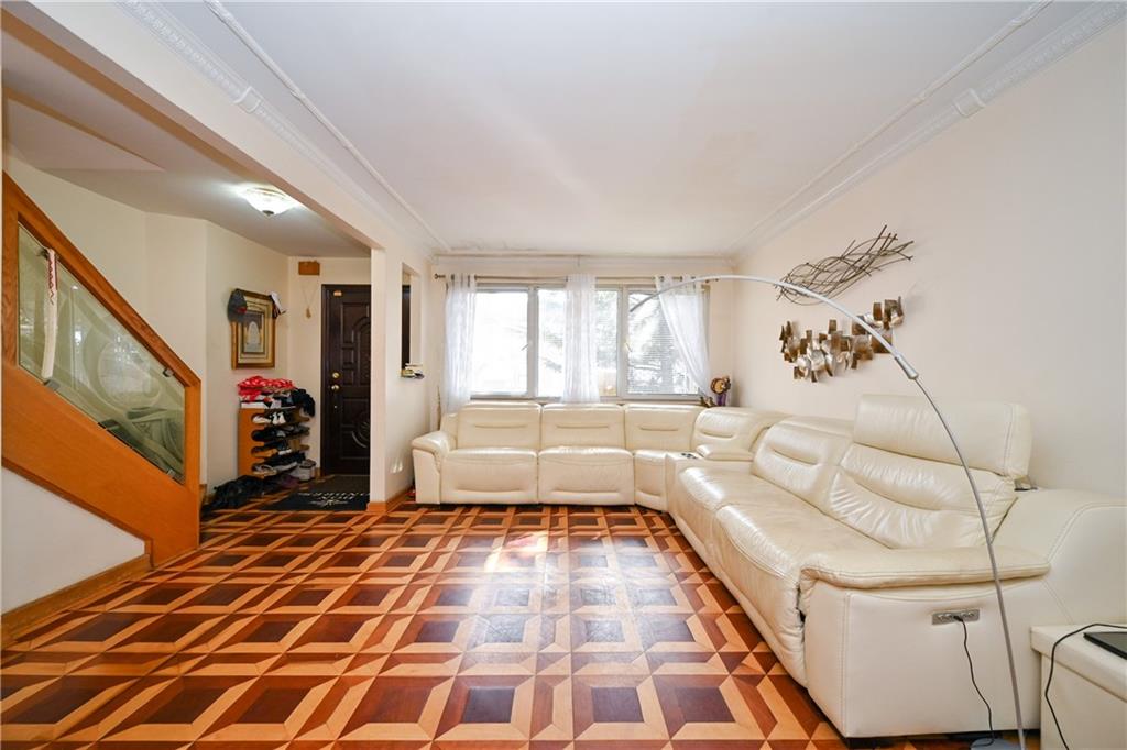 2438 East 63rd Street Property Photo 1