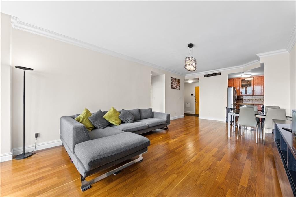 2805 Ocean Parkway 3A Property Photo 1