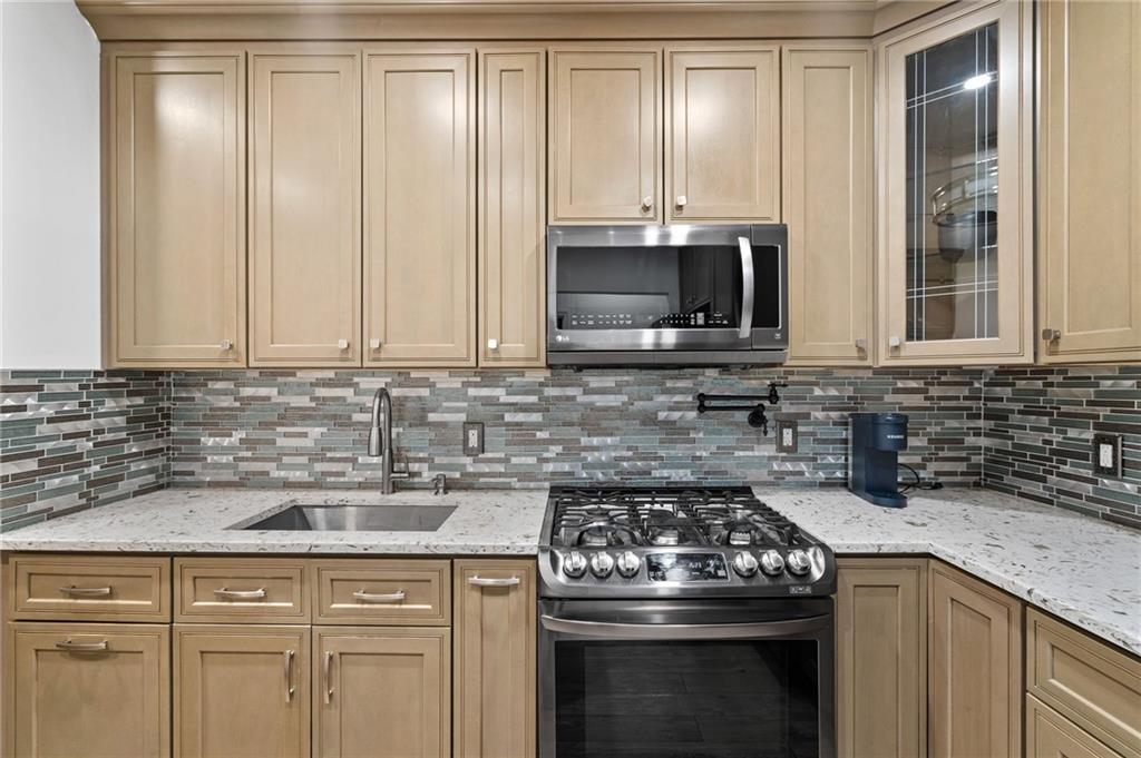 124 Thomas S Boyland Street Property Photo 2