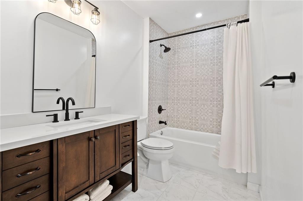 124 Thomas S Boyland Street Property Photo 23