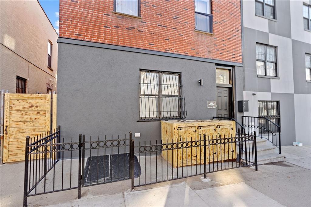 124 Thomas S Boyland Street Property Photo 28
