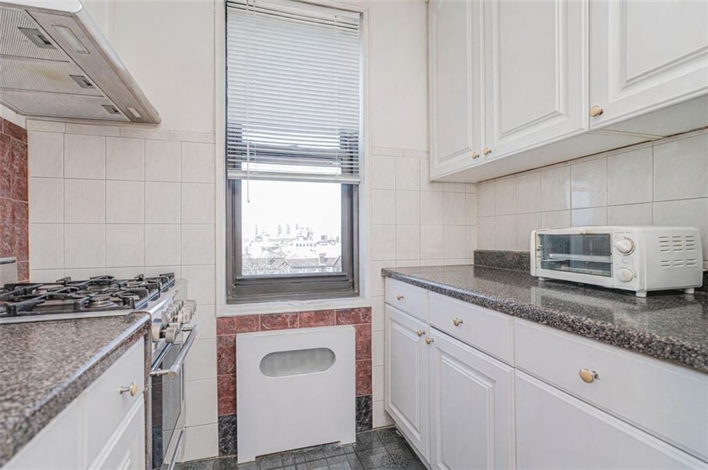 2 West End Avenue 5p Property Photo 4