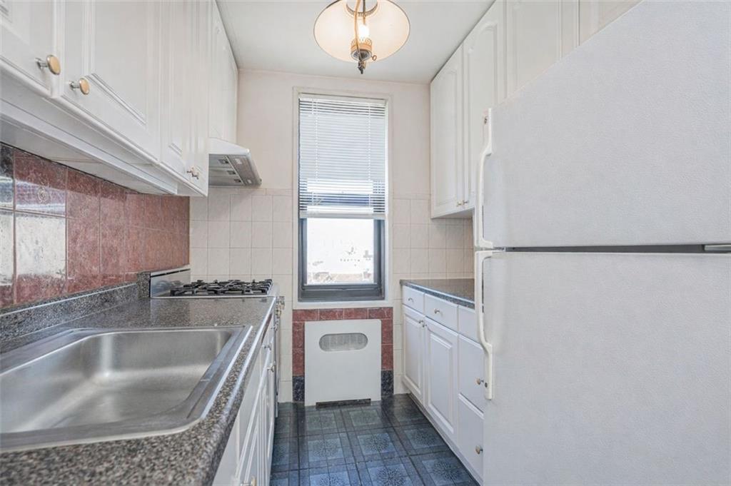 2 West End Avenue 5p Property Photo 6