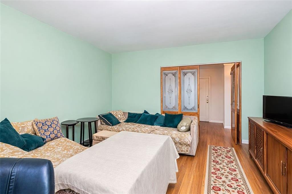 2 West End Avenue 5p Property Photo 13