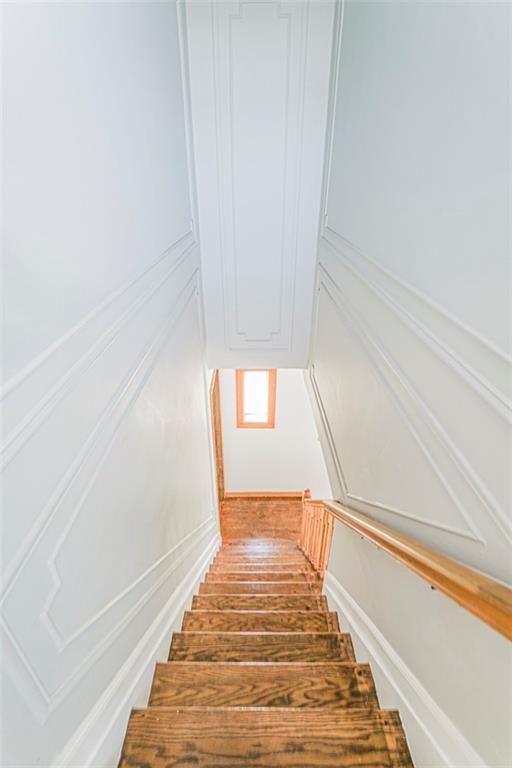 2071 East 35th Street Property Photo 11