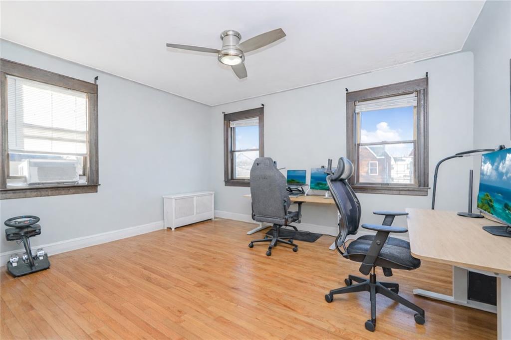 2071 East 35th Street Property Photo 12