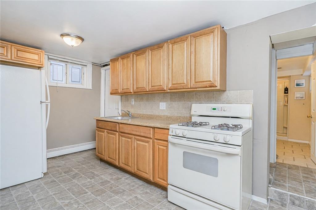2071 East 35th Street Property Photo 17