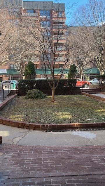 1200 East 53rd Street 2z Property Photo 2