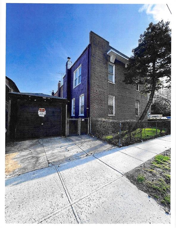 799 Brooklyn Avenue Property Photo 2