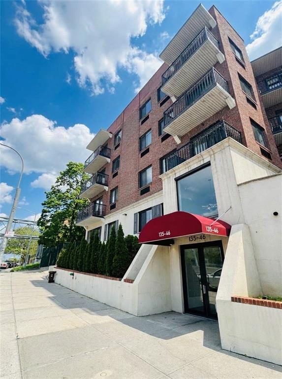 135-46 Grand Central Parkway 2A Property Photo 1