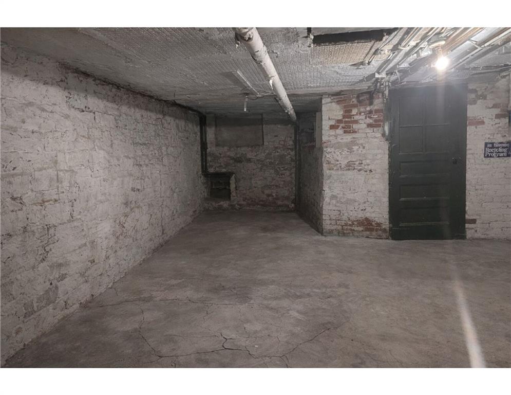 862 Woodward Avenue Property Photo 15