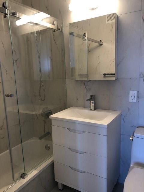 601 Surf Avenue 23j Property Photo 7
