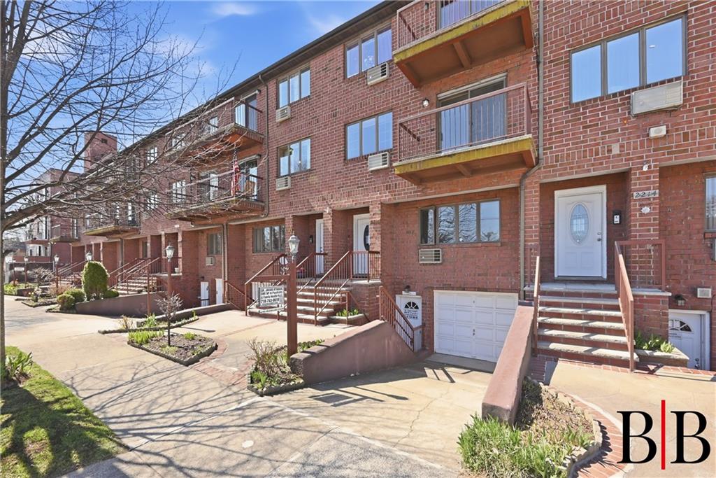 2216 Kimball Street 6B2 Property Photo 1