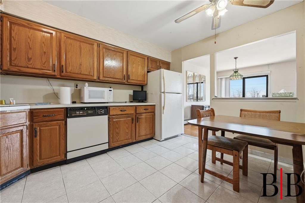 2216 Kimball Street 6b2 Property Photo 4