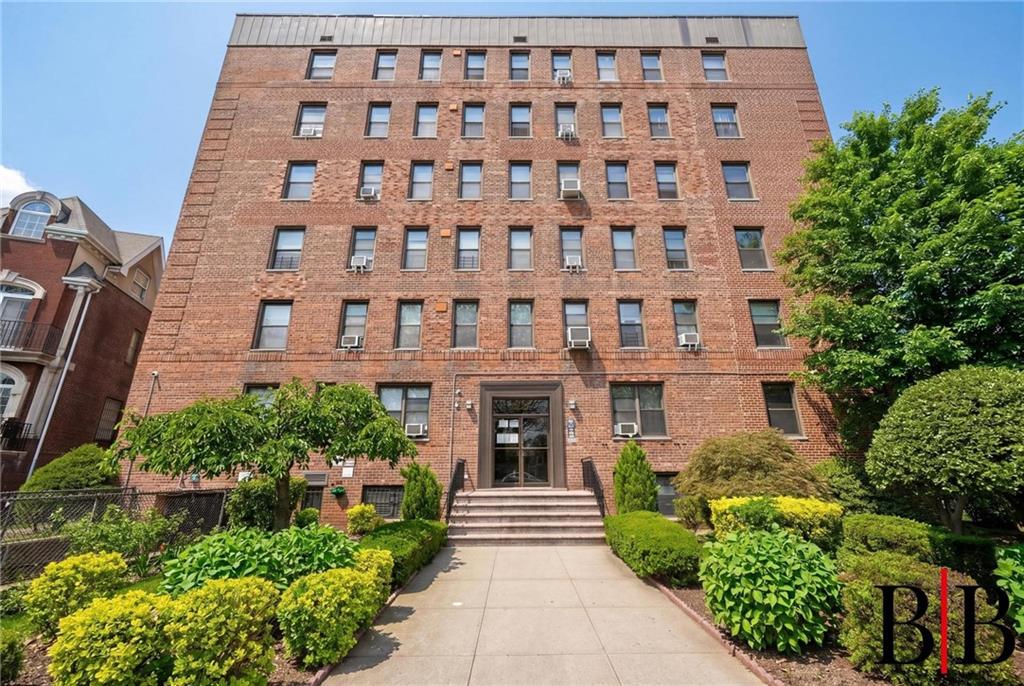 2310 Ocean Parkway 3E Property Photo 1