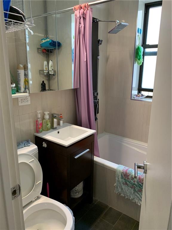 1912 Avenue H 2b Property Photo 10