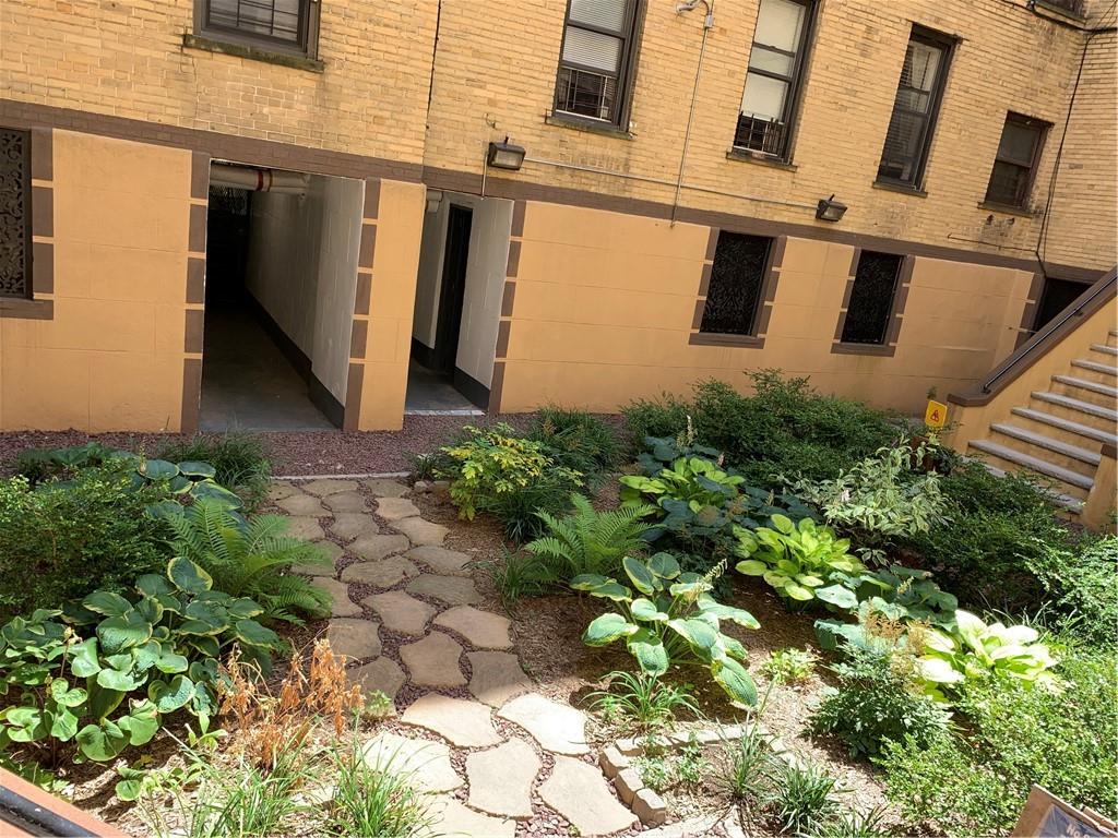 1912 Avenue H 2b Property Photo 14
