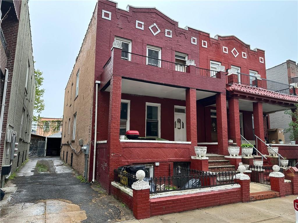 591 Sheffield Avenue Property Photo 1