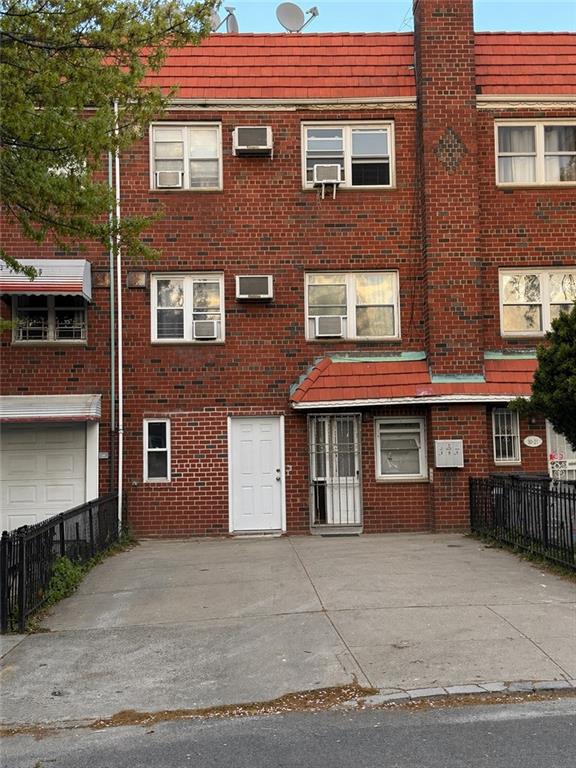 3019 80th Street Property Photo 1