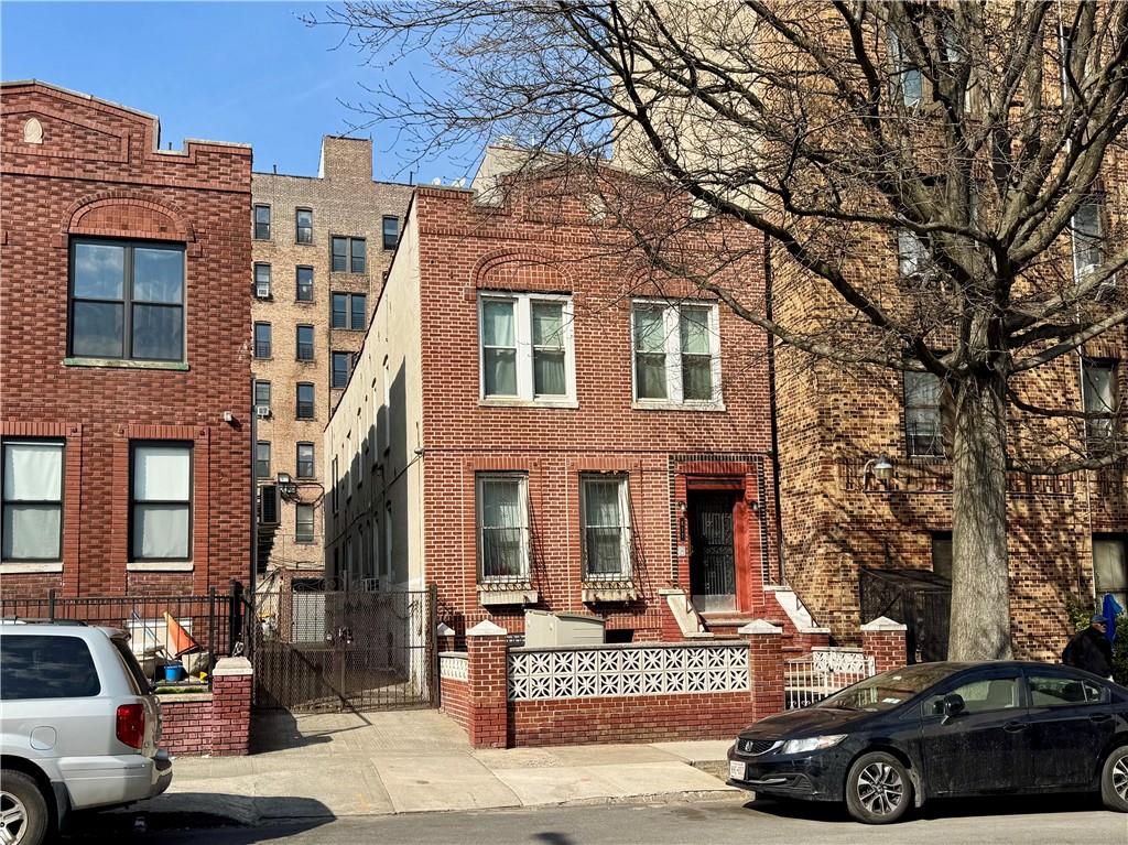 817 Crown Street Property Photo 1