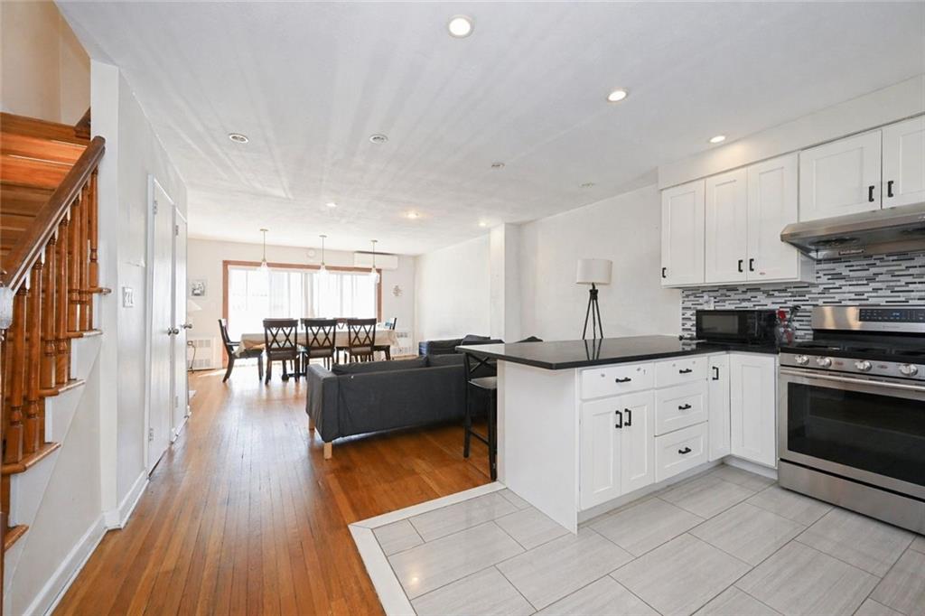 2529 Mill Avenue Property Photo 1