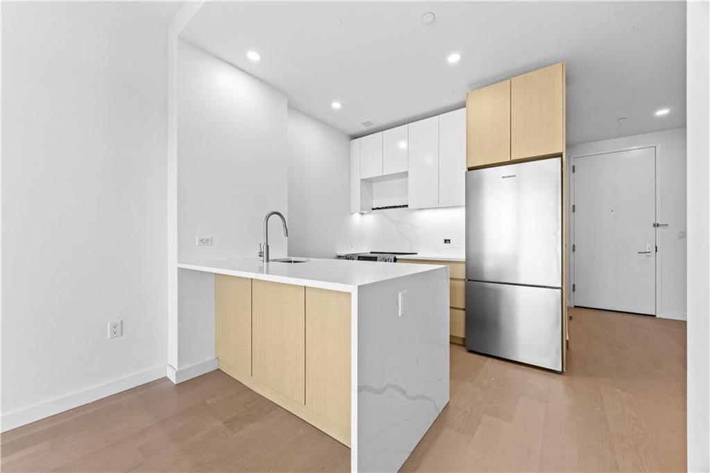 2183 Ocean Avenue 2C Property Photo 1