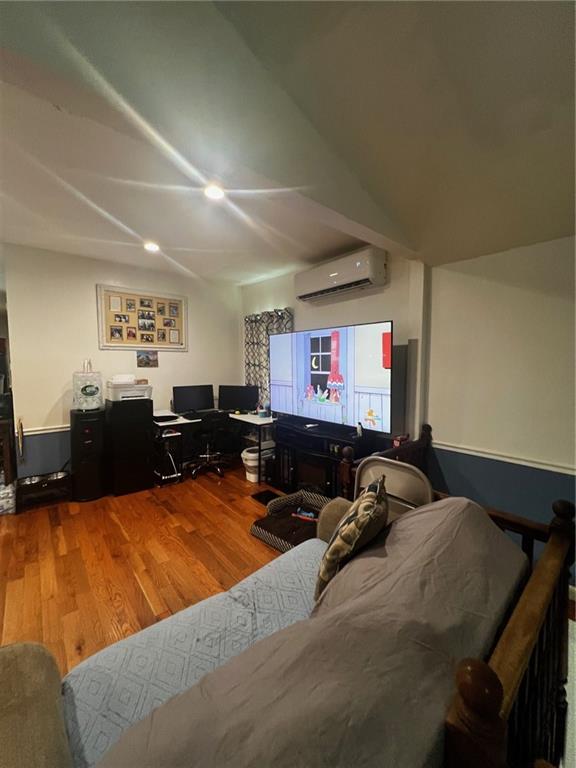 1271 East 88th Street Property Photo 3