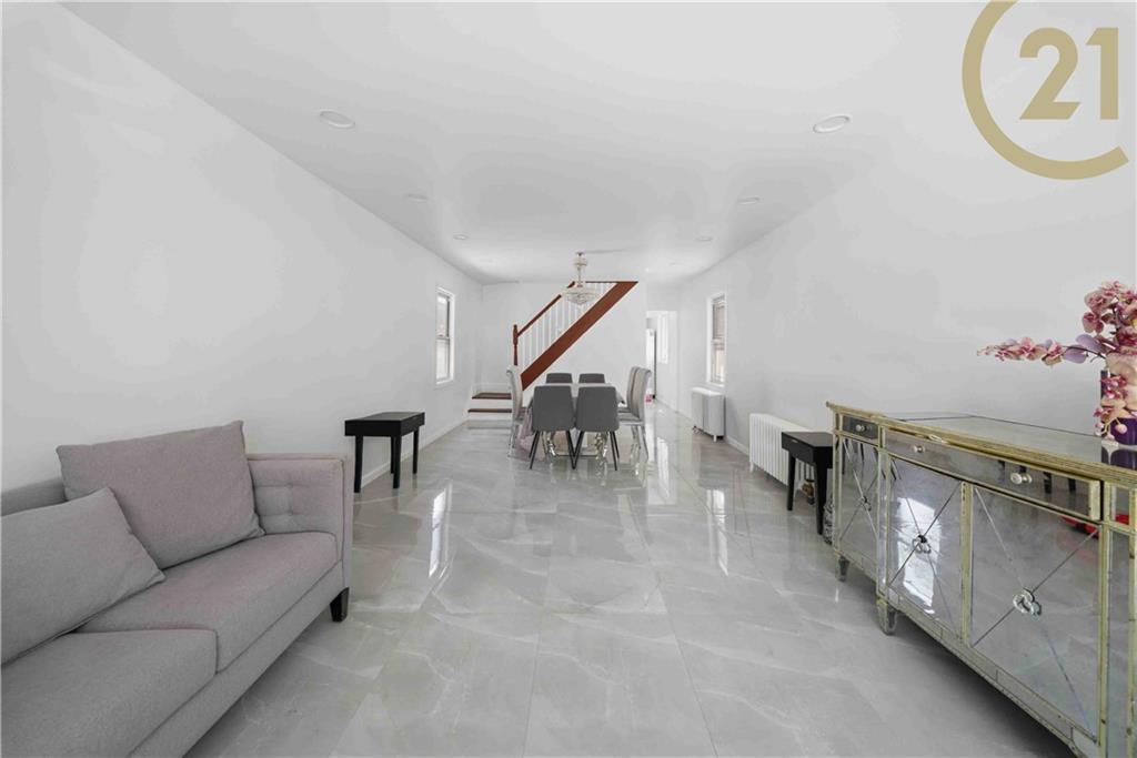 1819 West 3rd Street Property Photo 5