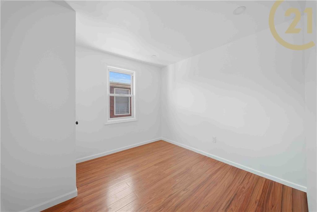 1819 West 3rd Street Property Photo 13