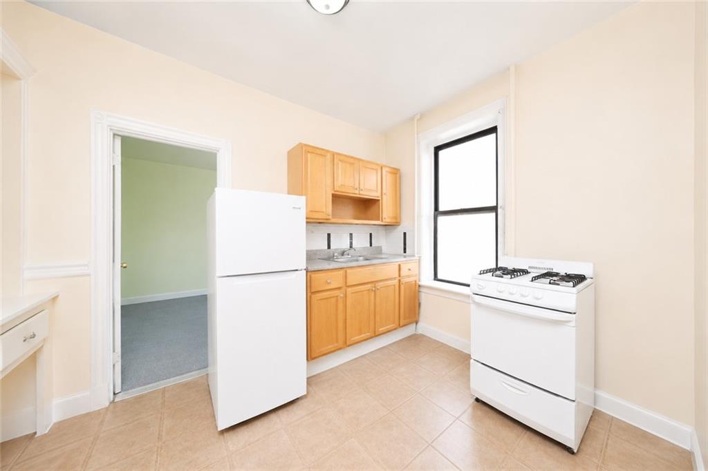 7127 5th Avenue Property Photo 9