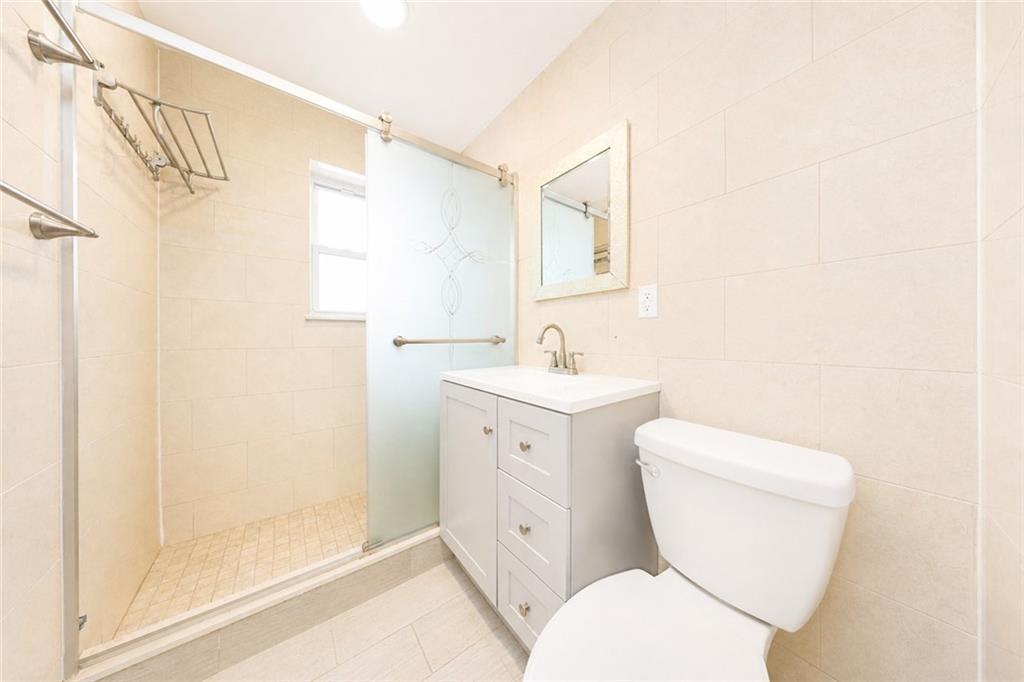 152 Bay 40th Street Property Photo 20
