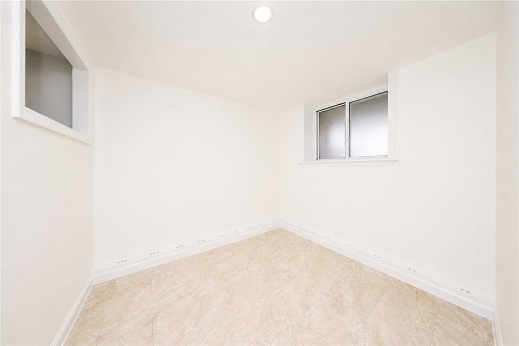 152 Bay 40th Street Property Photo 24