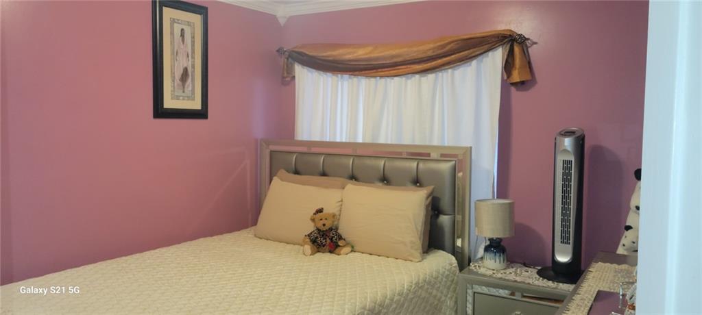 913 Euclid Avenue Property Photo 6