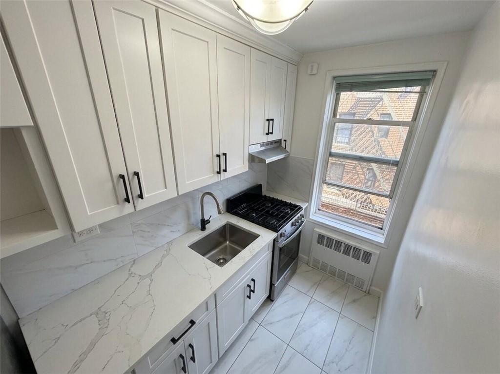 2727 Ocean Parkway F5 Property Photo 1
