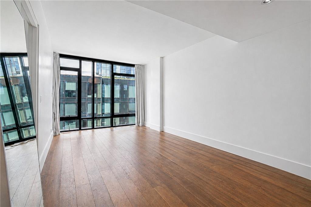 60 South 8th Street 638 Property Photo 11