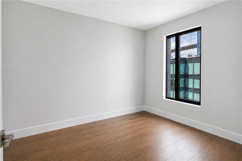 60 South 8th Street 638 Property Photo 13