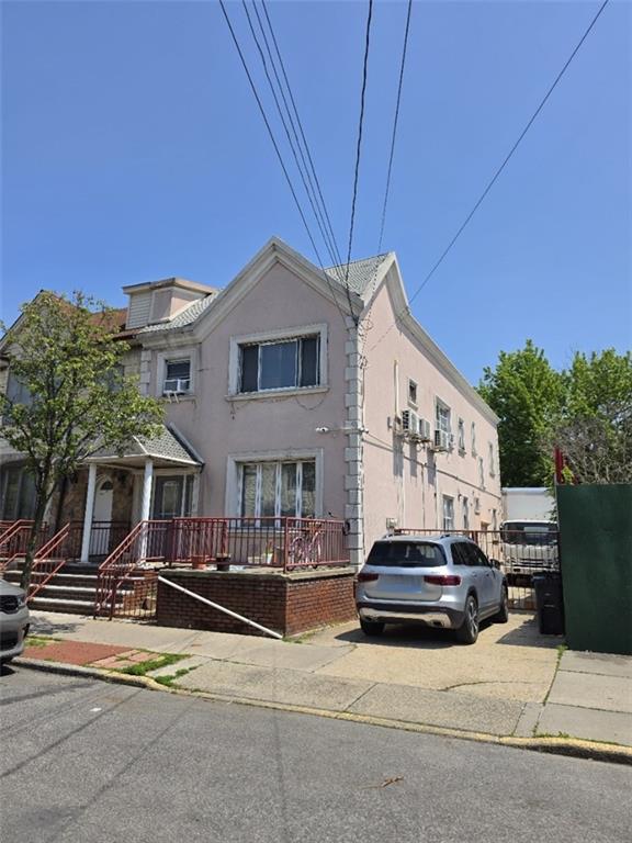 1655 West 12th Street Property Photo 1
